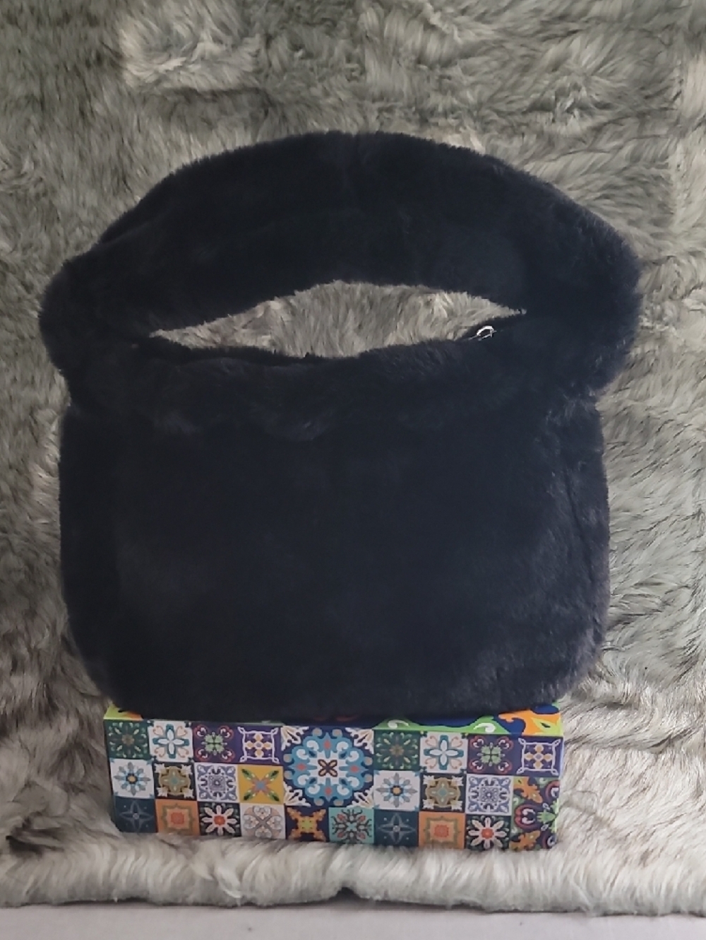 Paris Hilton Black Faux Fur Shoulder Bag - Picture 11 of 11